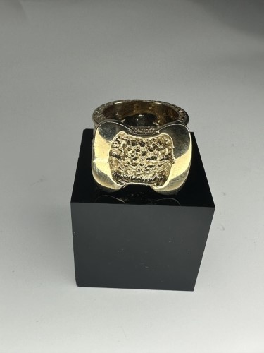 9Ct Yellow Gold Chunky Double Buckle Mens Ring SizeZ2 030100214471 Cash Converters
