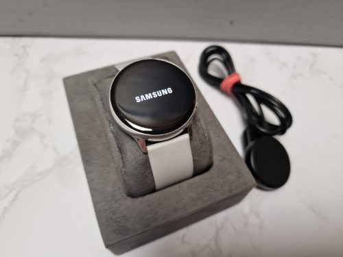 R500 watch 2025