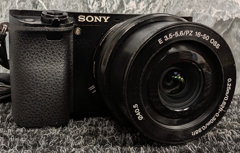 Sony Ax6000 Alpha Ilce-6000 24.3 for £349.99 Second Hand