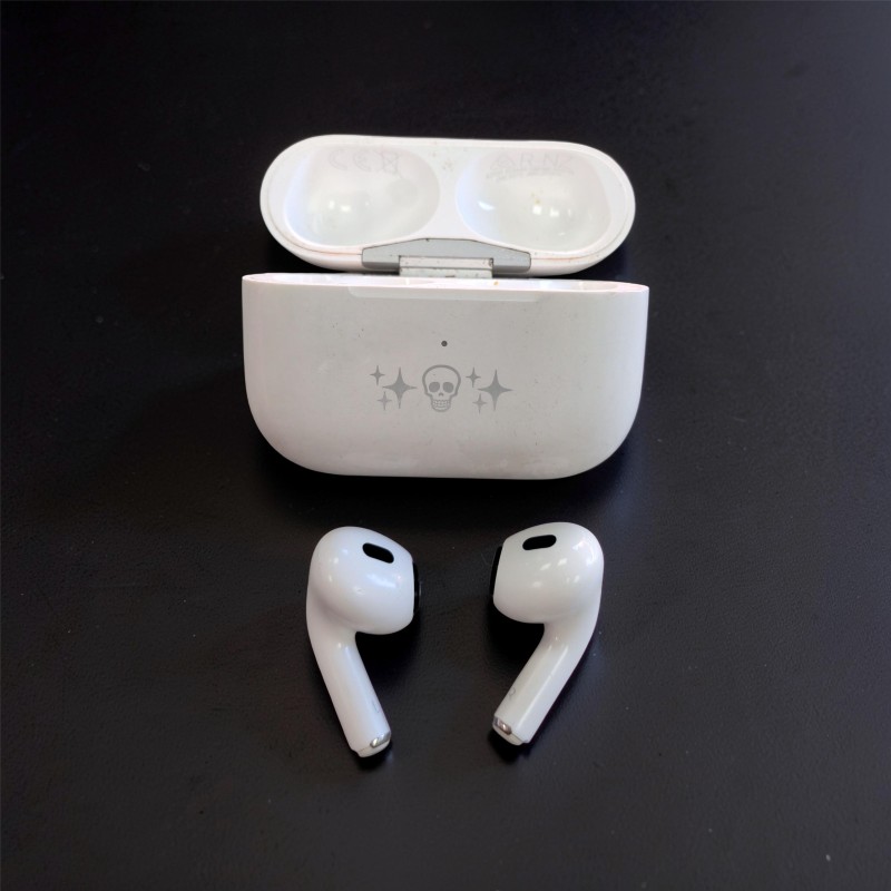 Apple Airpods Pro 2 With Usb-C Magsafe Case White for £119.99