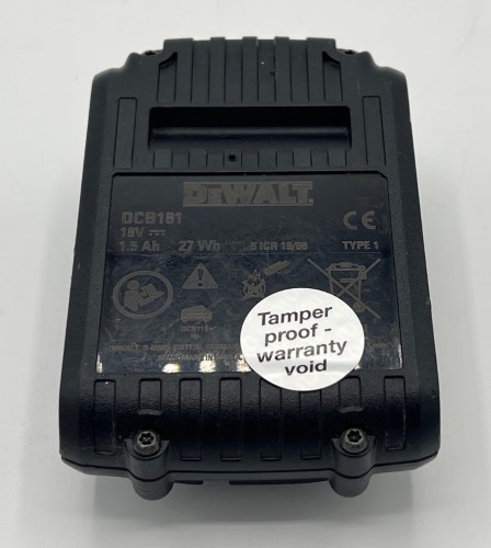Dewalt Dcb181 18V 1.5Ah LiIon Battery W/ Charge Indicator 035700112180 Cash Converters