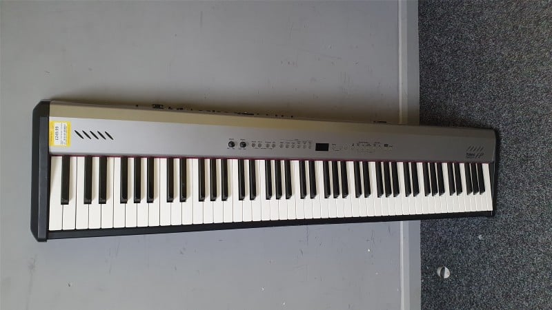 Roland Digital Piano Silver | 046900119793 | Cash Converters