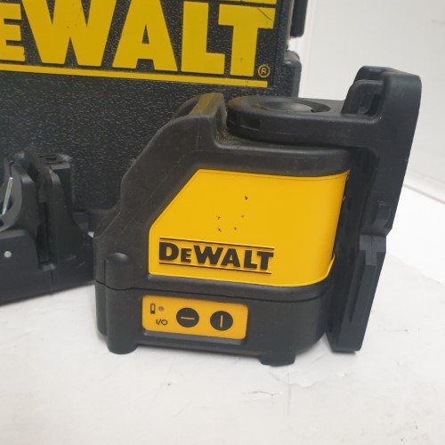 Dewalt Dw088 Green Self Levelling Cross Line Laser Level
