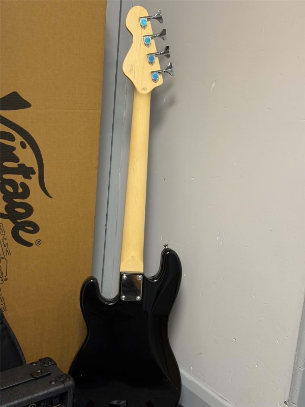 Vintage V30 Coaster 7/8 Bass Guitar Pack - Gloss Black - Vip-V30mblk ...