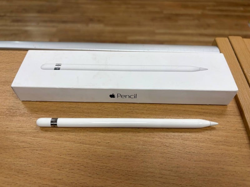 Apple Apple Pencil A1603 White for £29.99 Second Hand