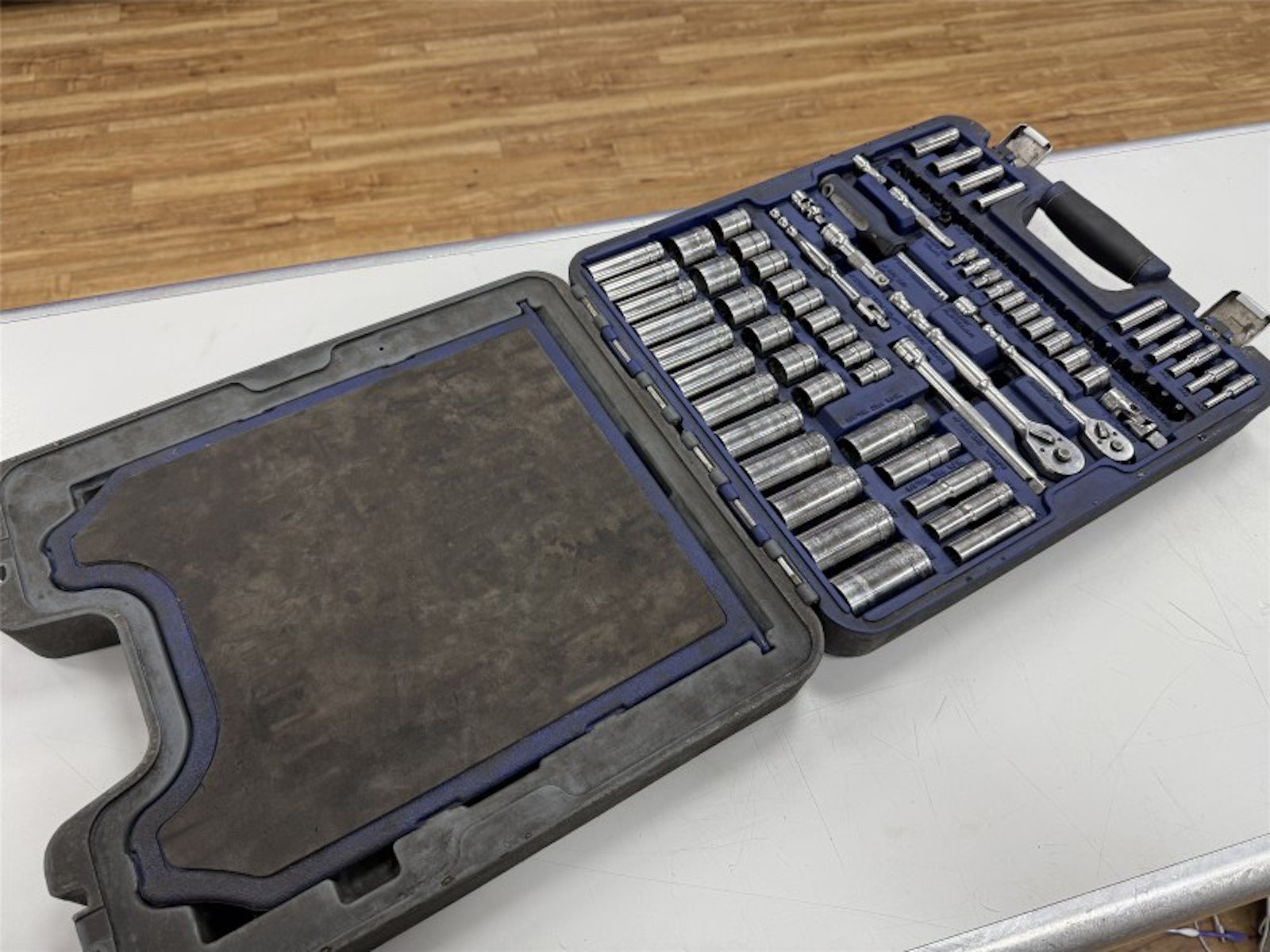 Bluepoint 100 Piece Socket Set Black | 039600429539 | Cash Converters