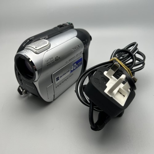 Second Hand Handycam Price USED Sony FDR-AX700 4K 1