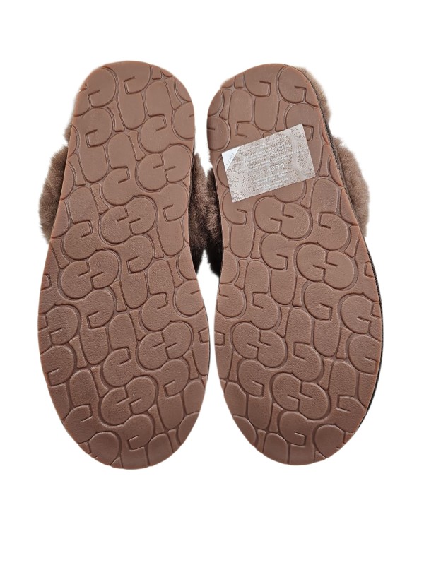 Ugg Scuffette Caspian Slippers (Size 7) Brown | 053000246468 | Cash ...