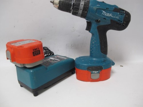 Makita 8391D 18 V Lxt Cordless 2 Speed Combi Drill 046100147541