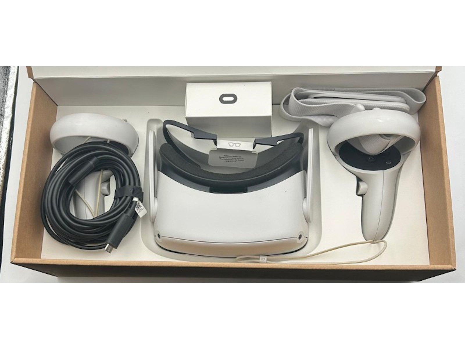 Unboxing Oculus Quest What's In The Box Meta What's In