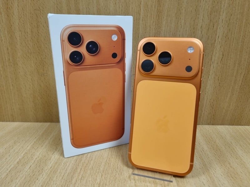 Apple iPhone 17 Pro 256GB Orange | 018100203801 | Cash Converters