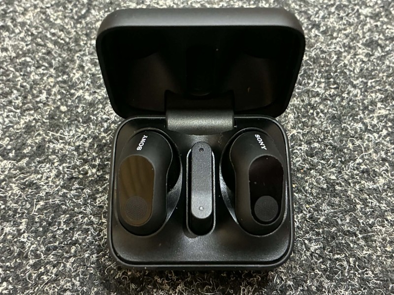 Apple Airpods Pro 2nd Gen A2698 White for £79.99 Second Hand