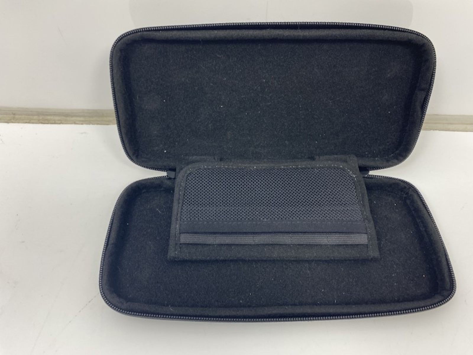 Nintendo Switch 8GB Black | 026400245565 | Cash Converters