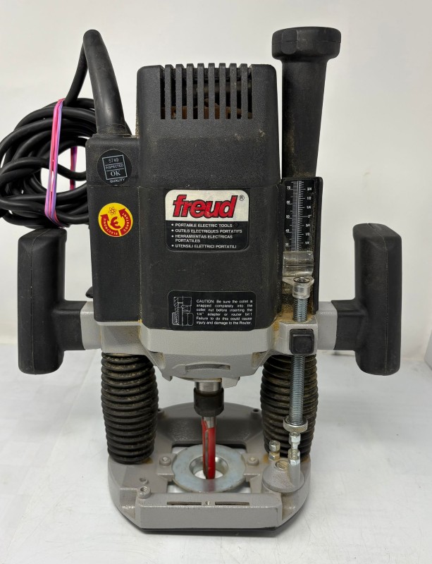 Freud Ft2000e 3 1/4 HP Plunge Router | 059300012599 | Cash Converters
