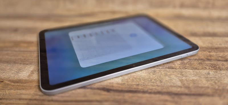 Apple A16 iPad A16 128GB Silver for £219.99 Second Hand