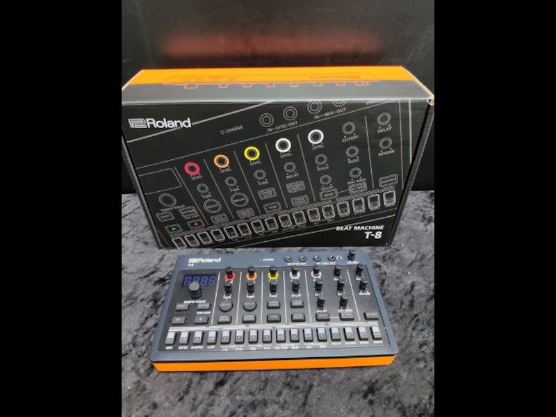 Drum Machine Roland Aira Compact T-8 Beat Machine | 035100196838 | Cash ...