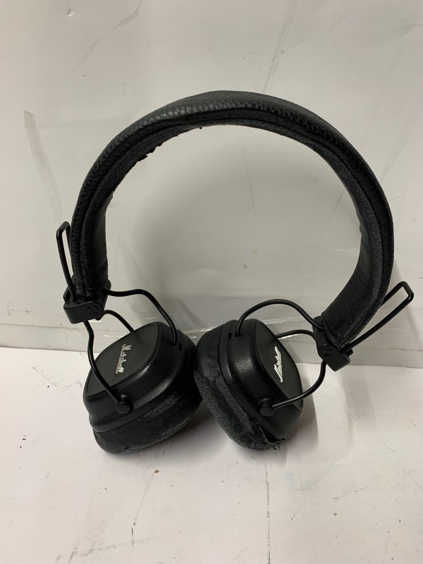 Beats Studio Pro A2924 Black for £79.99 Second Hand