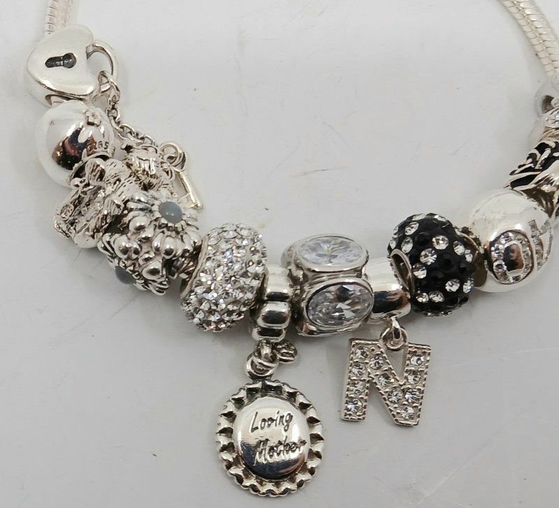 Pandora With 12 Charms Silver Bracelet 44G | 030100264131 | Cash Converters