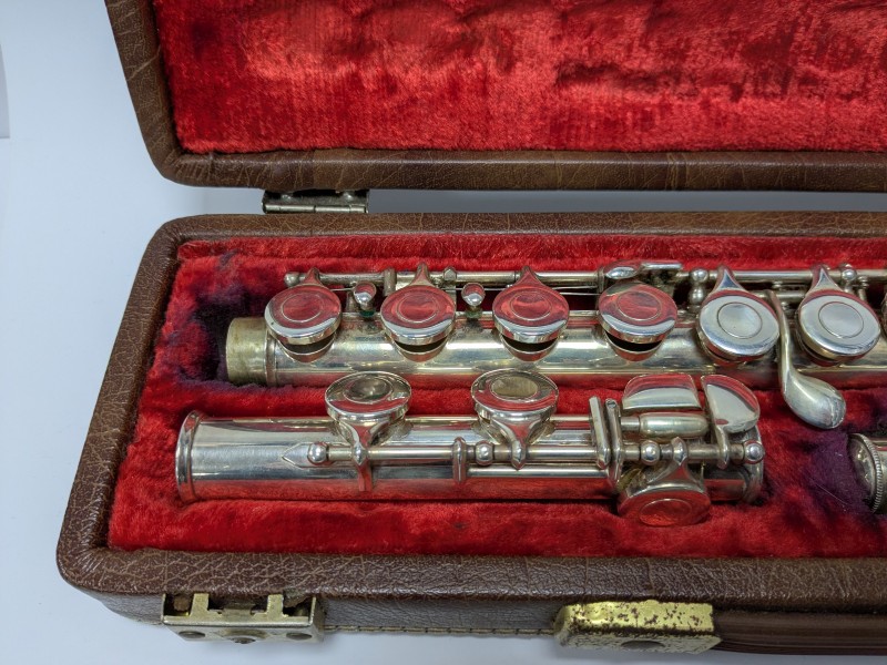 Boosey And Hawkes Emperor Flute Silver for £59.99 Second Hand