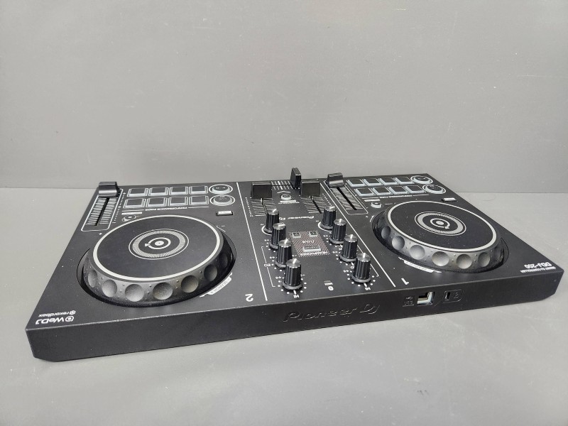 【ほぼ未使用・美品】Pioneer DJ DDJ-200 DJコントローラー Pioneer Ddj-200 Dj Controller for £89.99 Second Hand