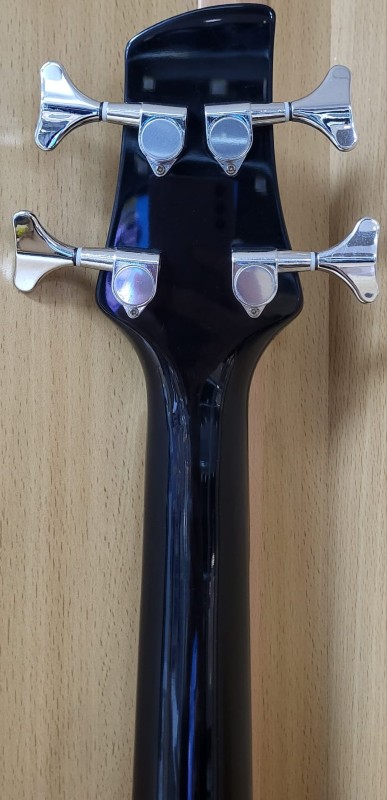 Bass Guitar Benson 4 Sting Bass | 046500134044 | Cash Converters