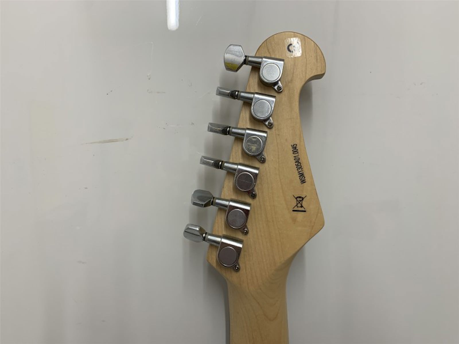 String Instruments Uk Redwood 6 String Electric Guitar Black | 038600333831 | Cash Converters