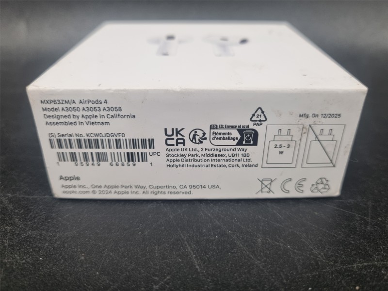 Apple Apple Airpods 4 A3050 White for £89.99 Second Hand