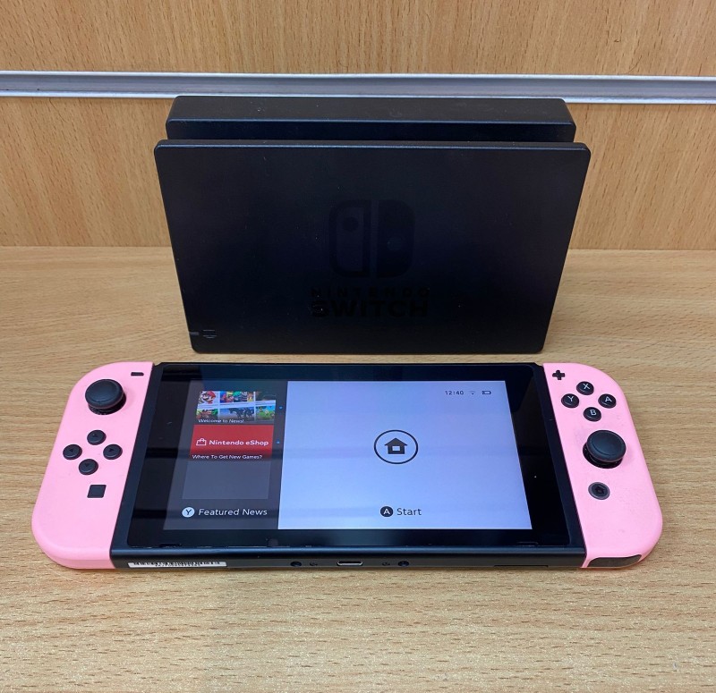 Nintendo Switch 8GB Black for £119.99 Second Hand