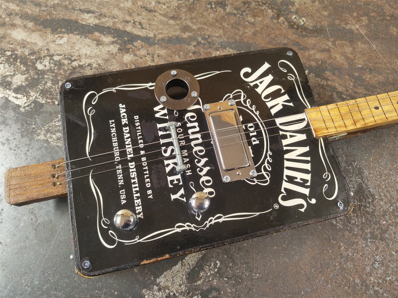 Custom Cigar Box Hand Made 3 String | 057800042507 | Cash Converters