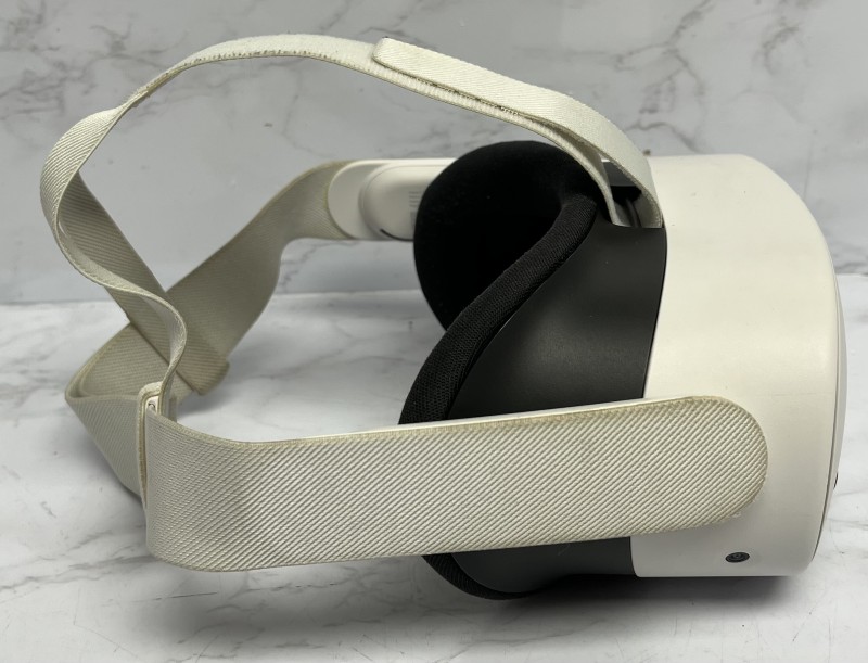  Quest 3S 128GB ホワイト　中古品 Meta Quest 3S (128GB) White for £209.00 Second Hand