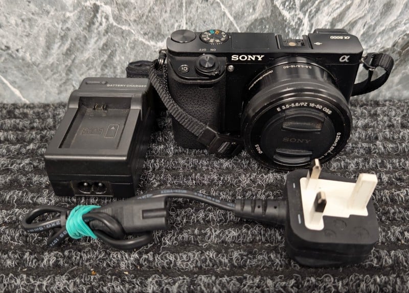 Sony Ax6000 Alpha Ilce-6000 24.3 for £349.99 Second Hand