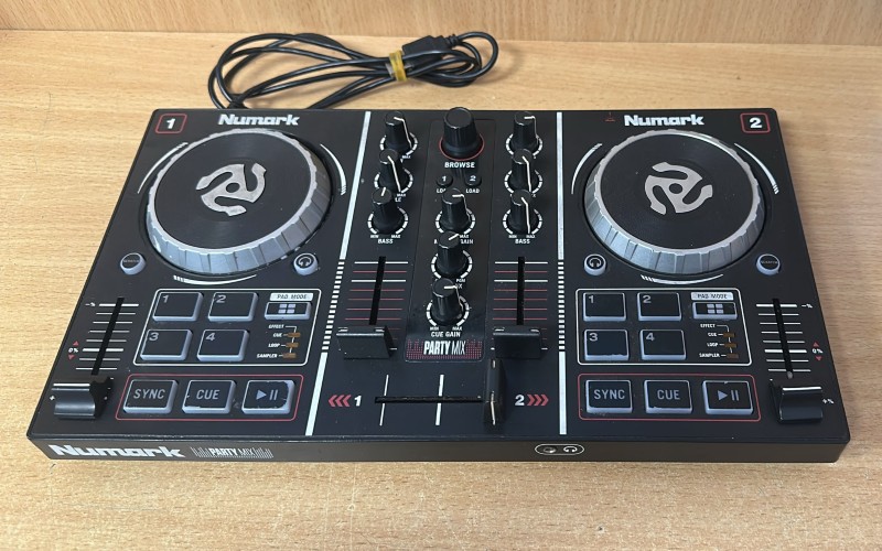 Numark Numark Party Mix | 046600094395 | Cash Converters