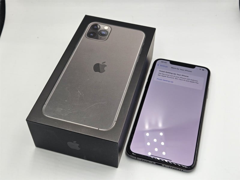 Apple iPhone 11 Pro Max 256GB SIMフリー [スペースグレイ] 価格