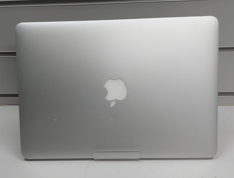 Apple Macbook Air (13-Inch, 2015) Intel Core i5 4GB 2015 Grey for
