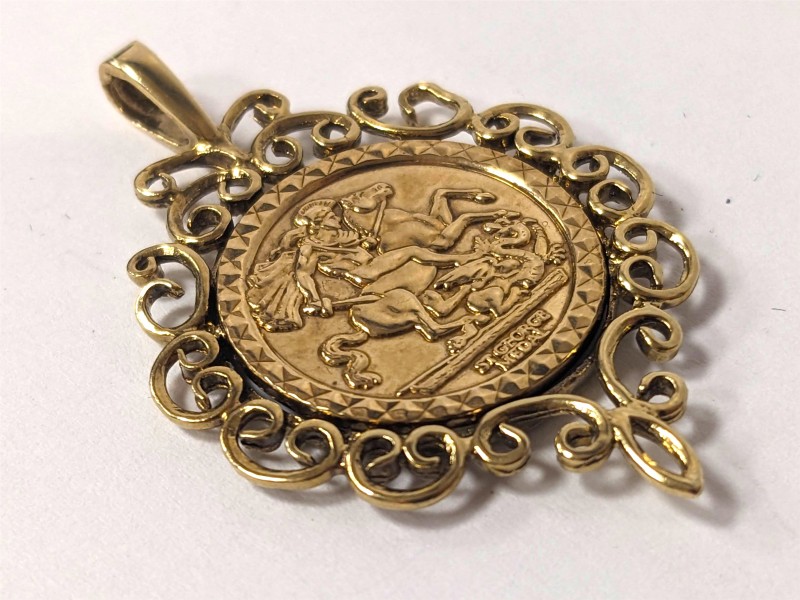 9ct St George Stamp Pendant Yellow Gold Pendant 3.7G | 015600270615 ...