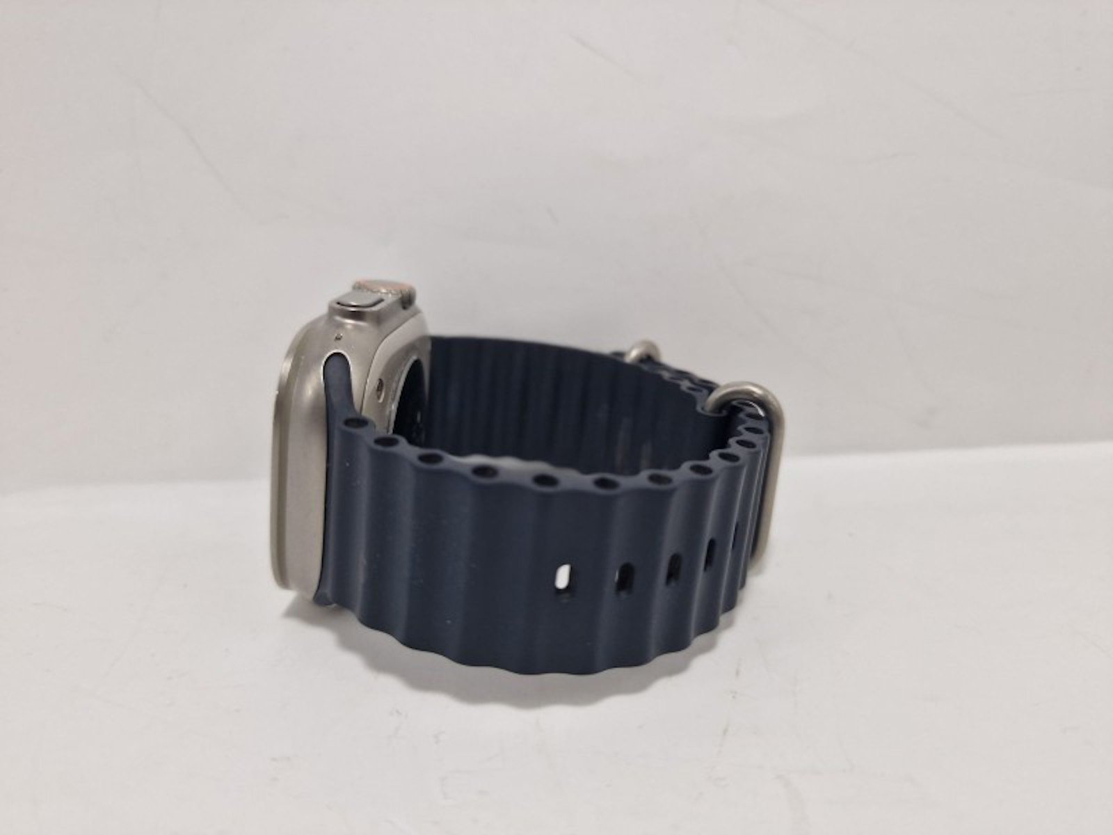 Apple Watch Ultra 1st Gen A2684 Grey | 037500097831 | Cash Converters
