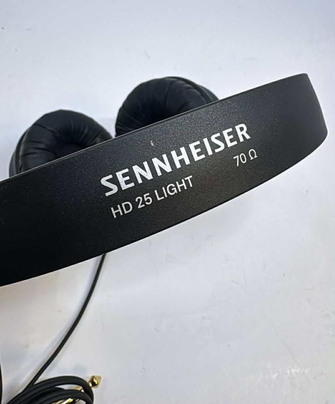 Sennhesier Hd25 Black for £79.99 Second Hand