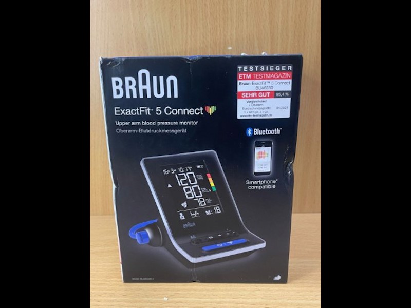 Braun Exact Fit 5 Connect - Upper Arm Blood Pressure Monitor