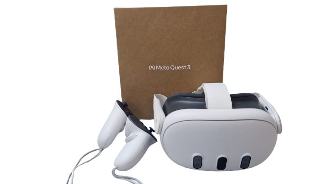 Quest 2 Vr Headset (With Controllers) - 128GB Meta/Oculus for