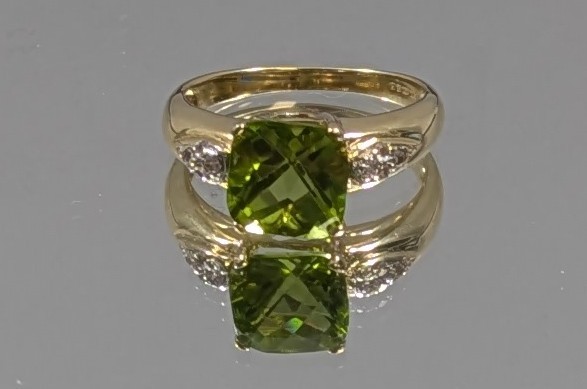 18ct Peridot Solitaire Dress Ring Yellow Gold Unisex Ring With Stone ...