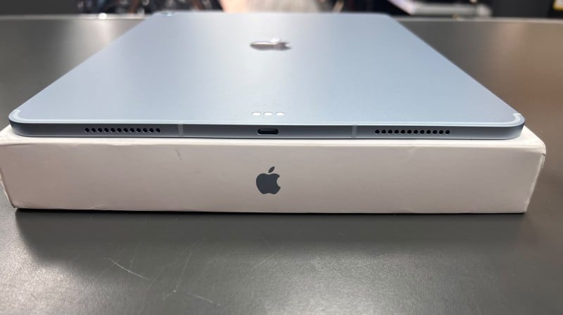 Apple iPad Air M4 13