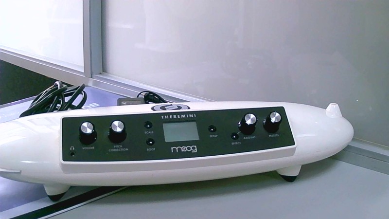 Moog White | 051800171012 | Cash Converters