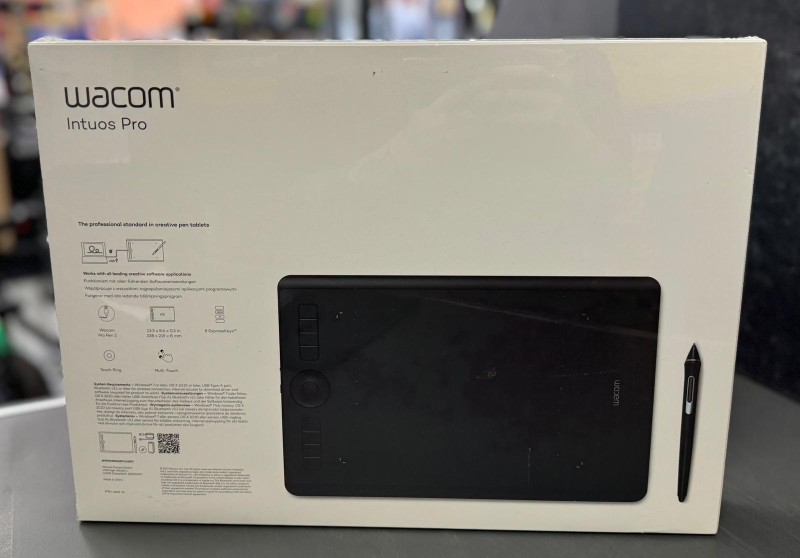 Wacom Intuos Pro Medium PTH-660 液タブ・ペンタブ