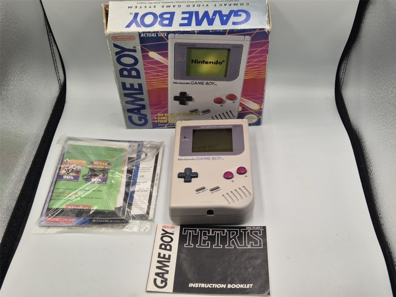 Nintendo Game Boy Grey | 044800137490 | Cash Converters