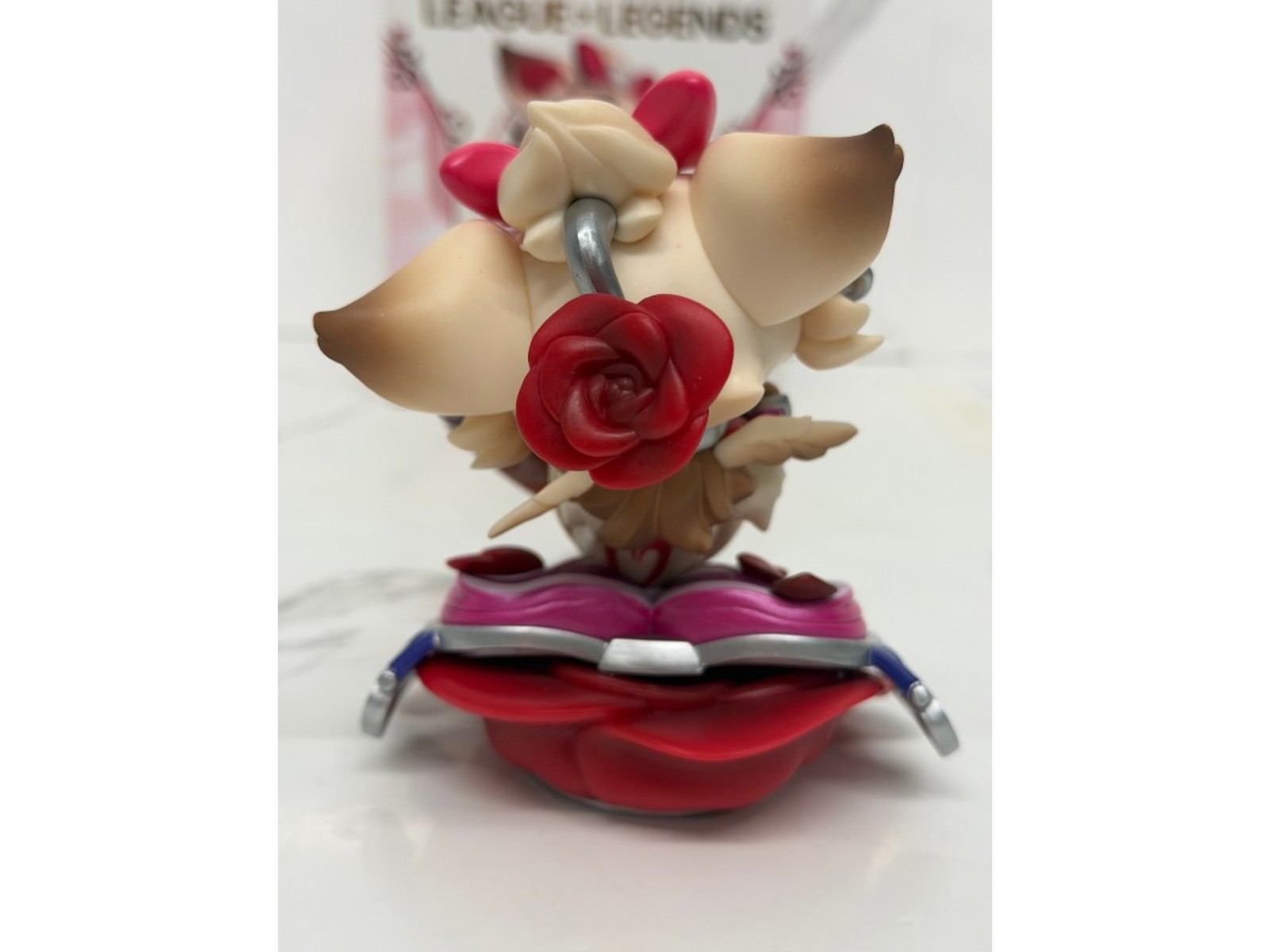 Riot Games League Of Legends Heartseeker Yuumi Figure - Limited Edition ...