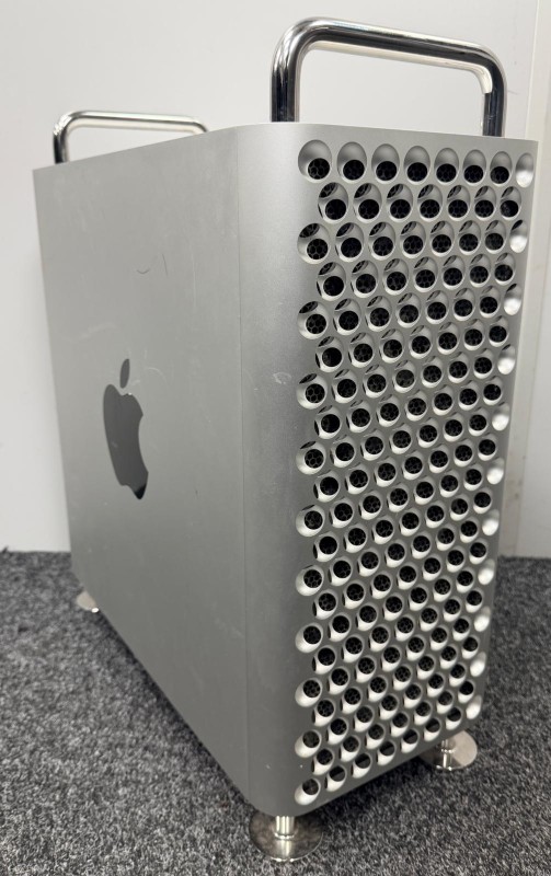 Apple iMac 24-Inch, M1, 2021 Apple Chip M1 8GB 256GB SSD 2021