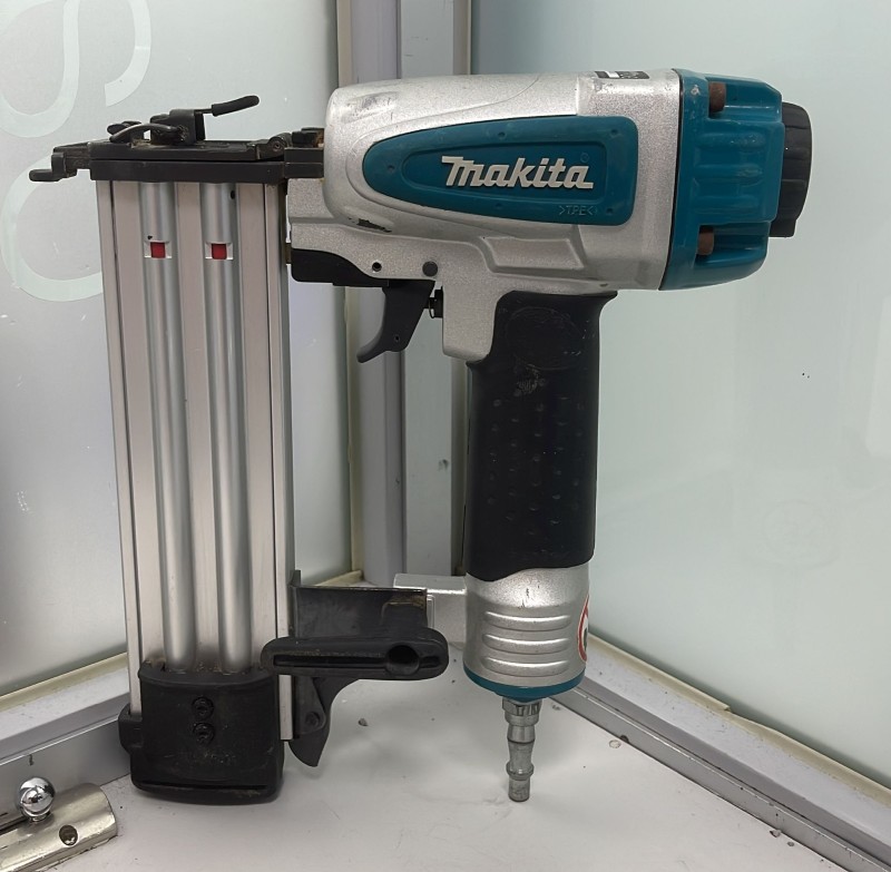 Makita, Af505, Pneumatic Brad Finishing Nailer, | 044300076256 | Cash ...