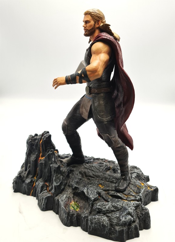 Marvel Gallery Thor Ragnarok Statue | 058700022210 | Cash Converters