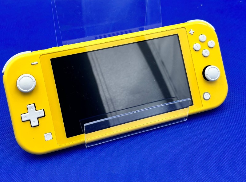 Nintendo Switch Lite 32GB Pink for £69.99 Second Hand