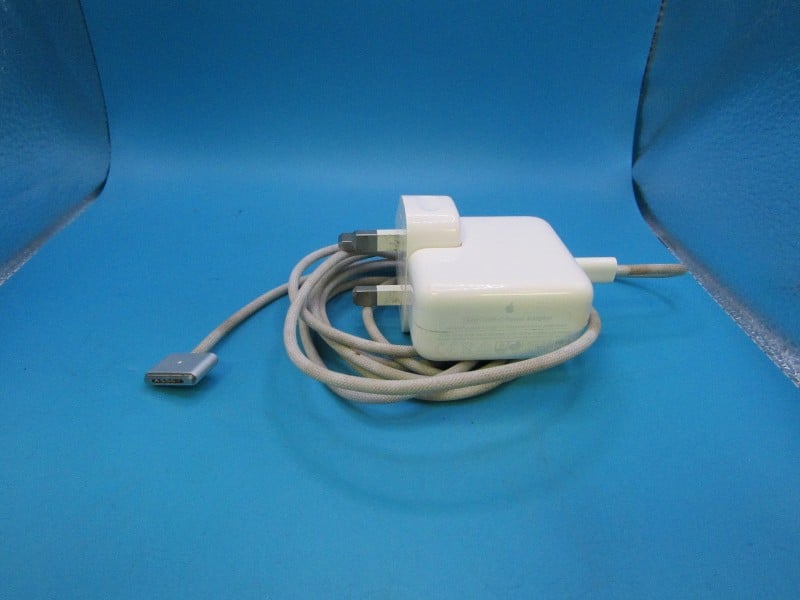 Apple Macbook Air 2022 Silver | 036900263827 | Cash Converters